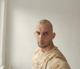 Patrez, 30, Humenne