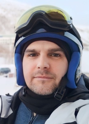 Максим из Северодвинска 48 лет