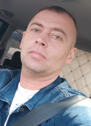 Павел, 46, Россия, Трудовое
