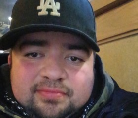 Josue, 33, Calgary