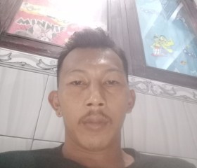 Aguseka, 34, Negara