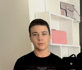 Valik, 18, Prague