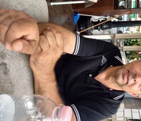 Giovanni, 54 года, Catania