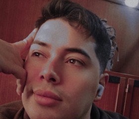 Nico, 28, Santa Rosa
