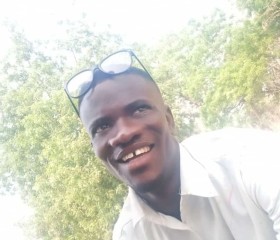 Joseph, 26, Medina Estates