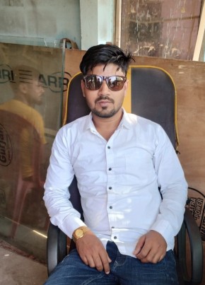 Malik, 25, India, Kīratpur