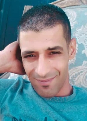 محمد قزيح из وادي السير 35 лет