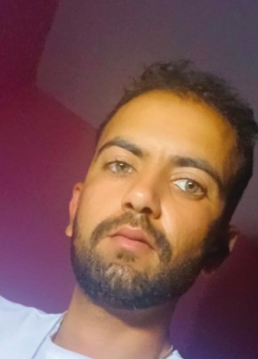Walid, 27, People’s Democratic Republic of Algeria, Héliopolis