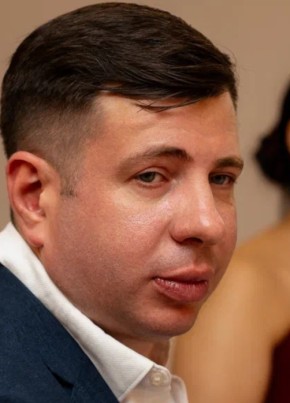 Дмитрий из Твери 43 года