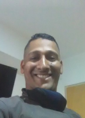Reinaldo Tovar, 37, Venezuela, Caracas