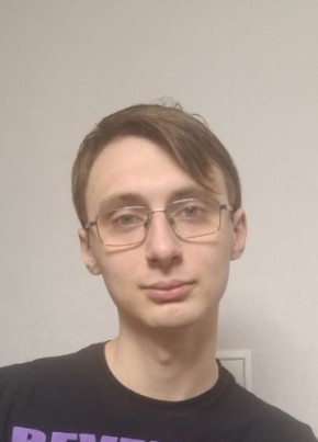 Danil из Мурманска 22 года