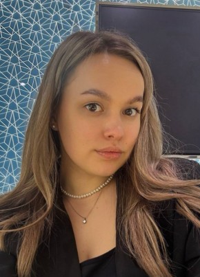 Милана из Геленджика 22 года