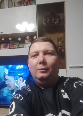 Иван, 35, Россия, Трёхгорный
