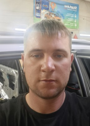Павел из Челябинска 29 лет