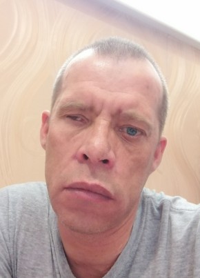 Андрей из Иркутска 47 лет