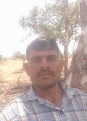 નરેસભાઇ, 19, India, Dāhod