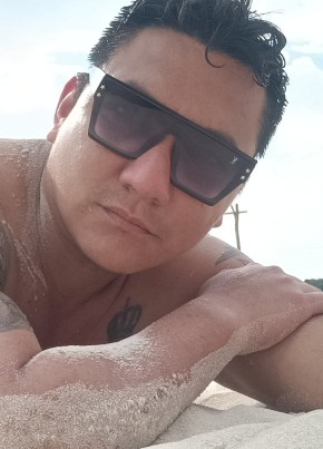 Marco Macedo, 38, República del Perú, Lima