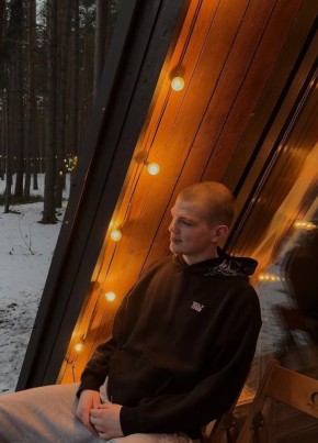 Lesha, 21, Russia, Saint Petersburg