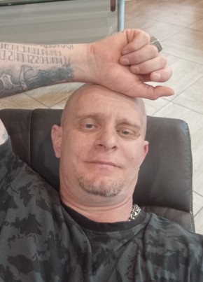 Кирилл из Кемерово 44 года