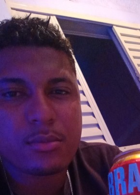 Alisson, 28, República Federativa do Brasil, Paracatu