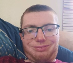 Matthew, 27, Mankato