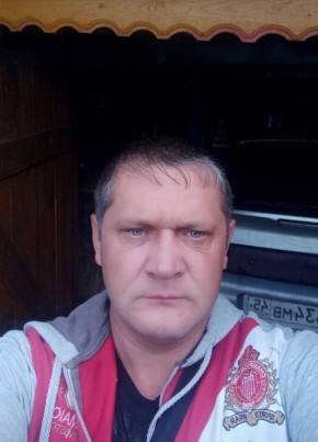 Евгений Буров из Кургана 43 года