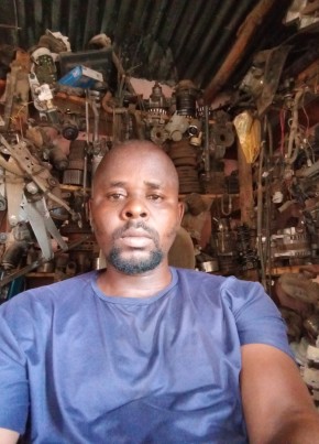 FREDRICK  DOSSIE, 34, Malaŵi, Blantyre