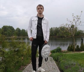 Юрий, 32 года, Київ