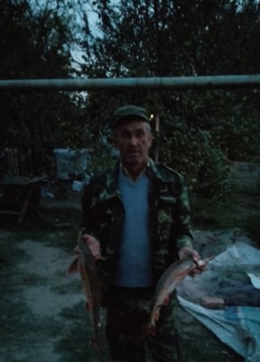 Саша из Сарова 48 лет