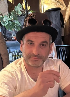 Сергей из Ялты 41 год