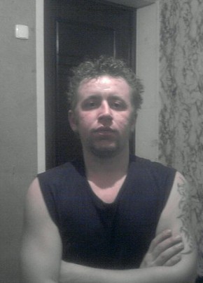 Дмитрий из Горняка 38 лет
