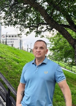 Максим из Красноярска 54 года
