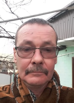 Maksim, 56, Russia, Tbilisskaya