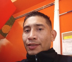 David Hernández, 34, Bogota
