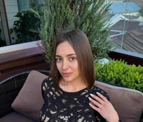 Taty, 23, Barreiro