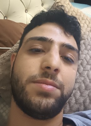 احمد ابرش из İstanbul 18 лет