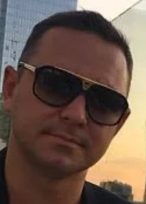 Артур из Воронежа 41 год
