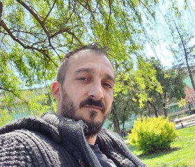 Ghio Ghio, 40, Iasi