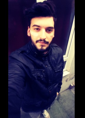 Berk Çolak, 26, Türkiye Cumhuriyeti, Dersim