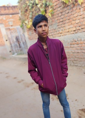 Ramesh raj, 18, India, Jagdīspur