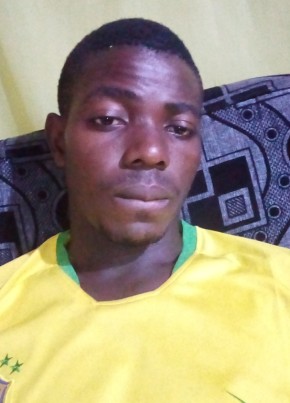 Nyamssi, 35, Republic of Cameroon, Douala