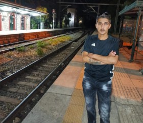 علوش, 20, Athens