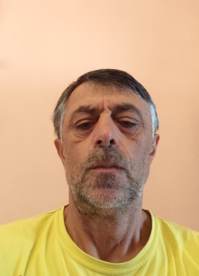 Сулей из Каспийска 64 года