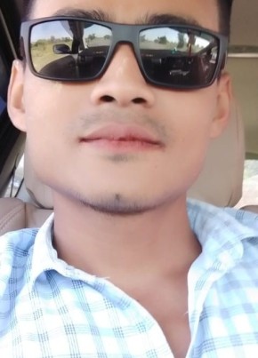 Paing, 20, Myanmar (Burma), Rangoon