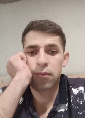Баха из Новосибирска 32 года