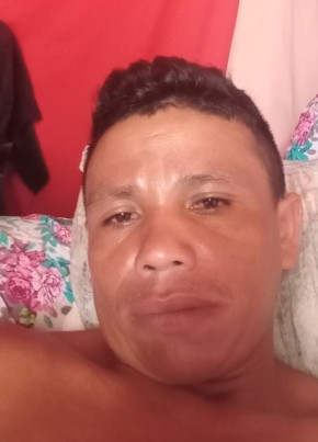 Lenilton из São Luís 33 года