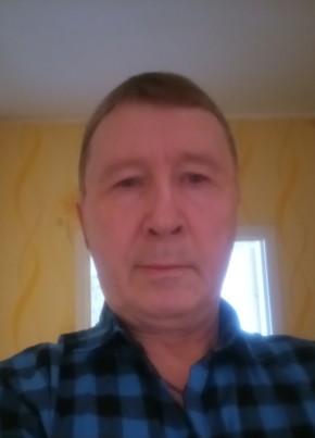 Валерий из Бийска 54 года
