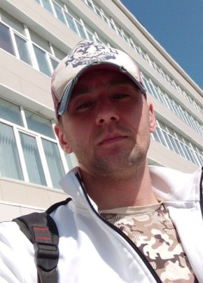Sergey, 35, Russia, Tyumen