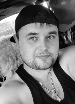 Денис из Екатеринбурга 32 года