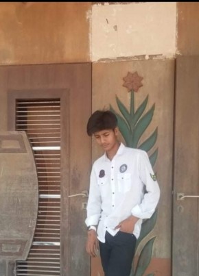 Sameer khan, 18, India, Delhi